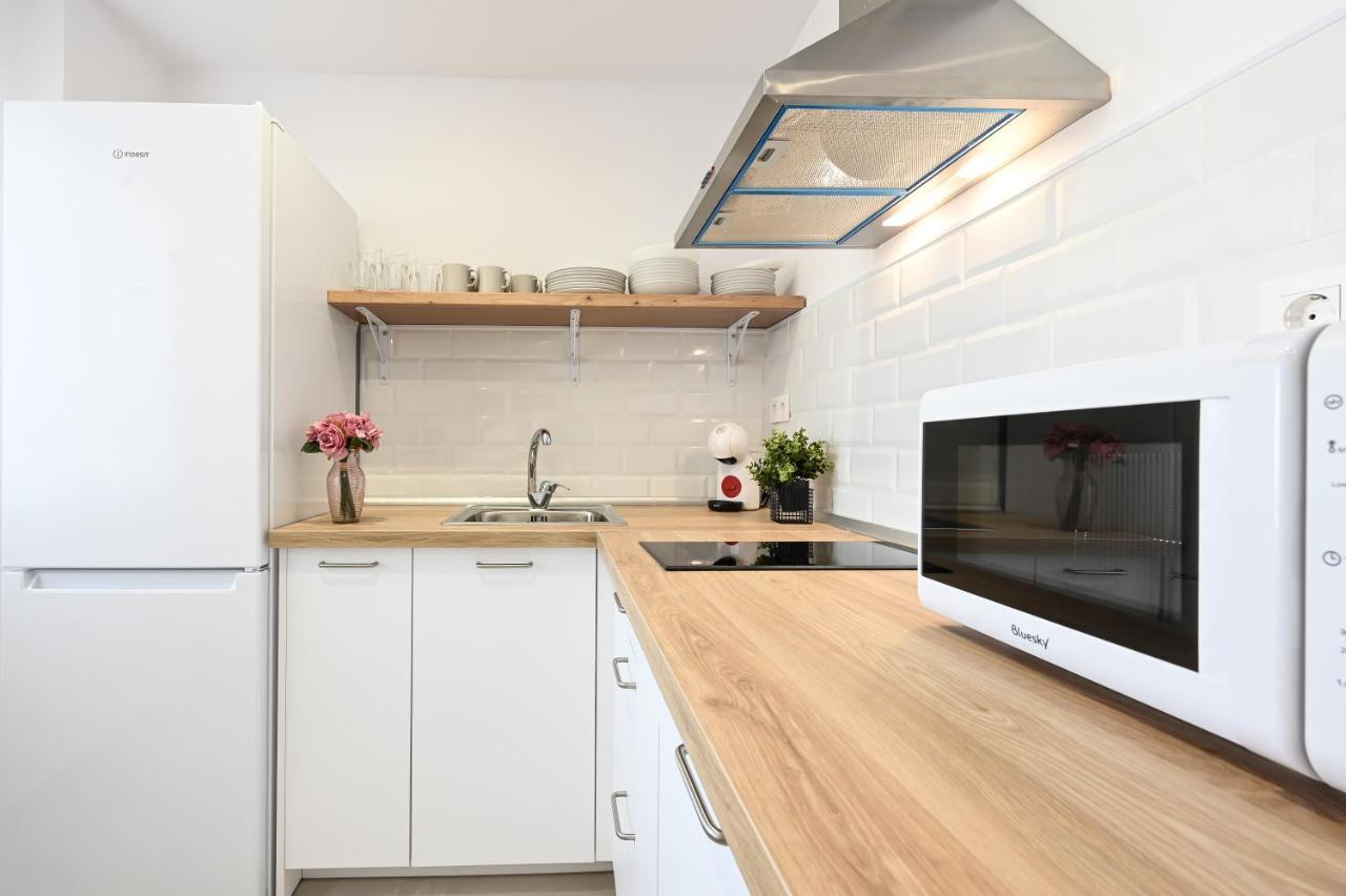 New 2 Bedroom Beach And City Center - Ruiz Vertedor By 10Tosea Фуeнхирола Екстериор снимка
