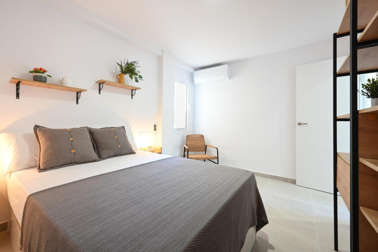 New 2 Bedroom Beach And City Center - Ruiz Vertedor By 10Tosea Фуeнхирола Екстериор снимка